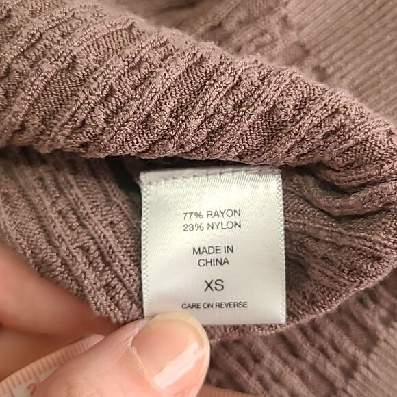 New York & Company Women's brown cable knit elbow Sleeve sweater size Xs office - Picture 6 of 10